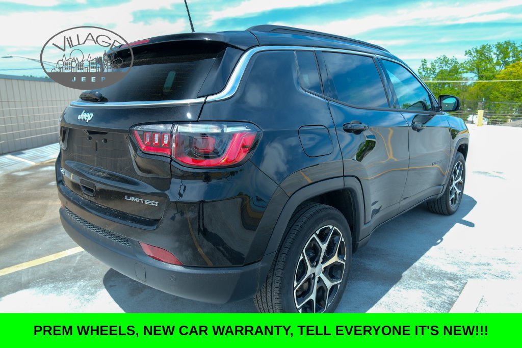 Used 2024 Jeep Compass Limited AWD/4WD image 5