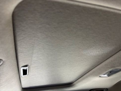 Used 2014 Hyundai Elantra Limited w/ Option Group 03 FWD image 8