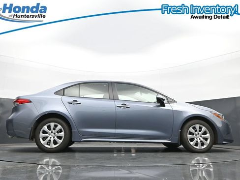 Used 2025 Toyota Corolla LE FWD image 36