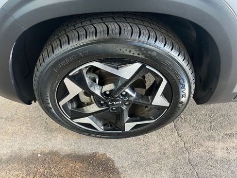 Used 2025 Kia Seltos S image 30