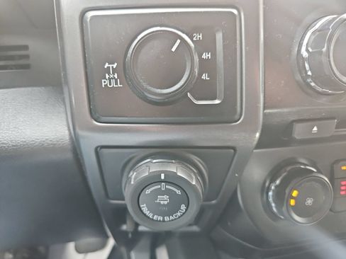 Used 2018 Ford F150 XLT w/ Equipment Group 302A Luxury AWD/4WD image 32