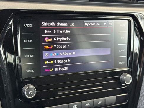 Used 2021 Volkswagen Passat 2.0T S FWD image 20