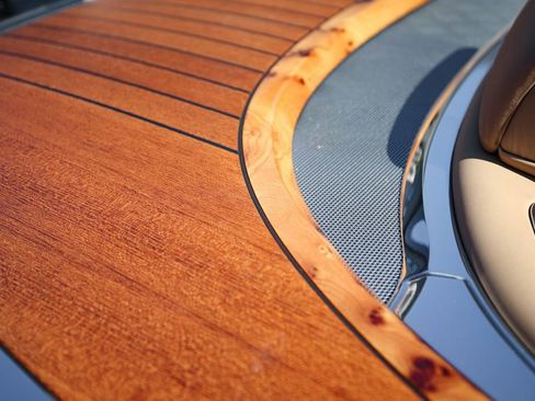 Used 2010 Rolls-Royce Phantom Drophead Coupe image 19