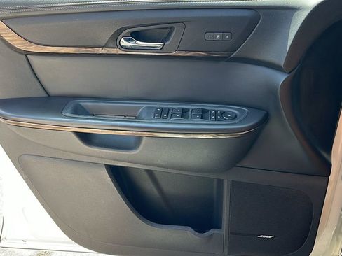 Used 2015 GMC Acadia Denali AWD/4WD image 25
