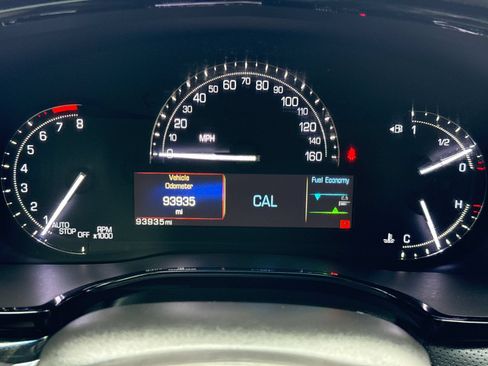 Used 2019 Cadillac XT5 FWD image 22