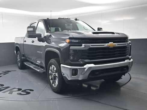 Used 2024 Chevrolet Silverado 2500 LT w/ All Star Edition image 3