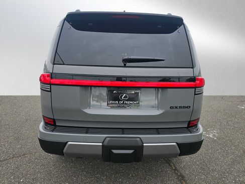 New 2026 Lexus GX 550 AWD/4WD image 4