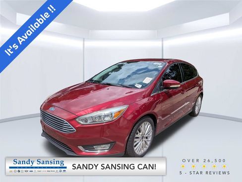 Used 2017 Ford Focus Titanium FWD image 1