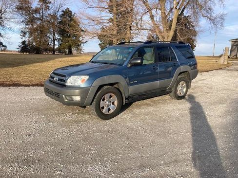 Used 2003 Toyota 4Runner SR5 AWD/4WD image 8