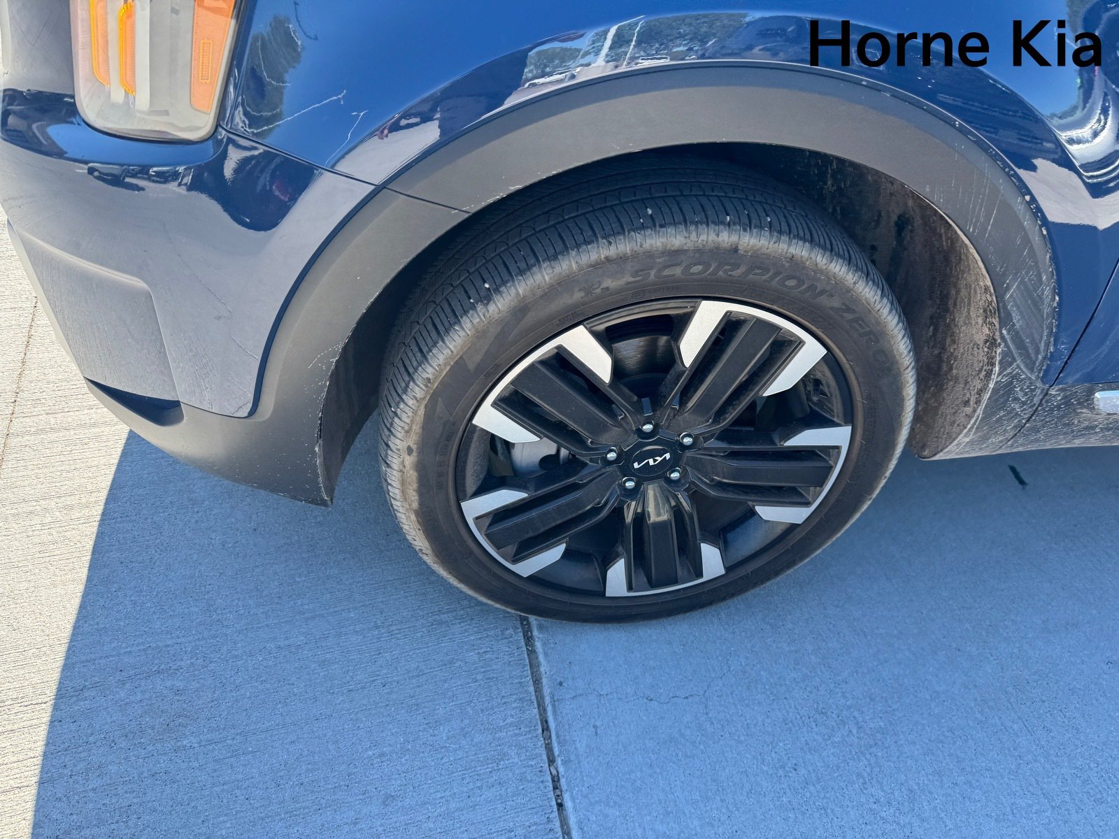 Certified 2024 Kia Telluride SX FWD image 8