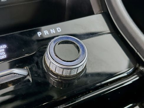 Used 2023 Jeep Grand Cherokee Limited image 25