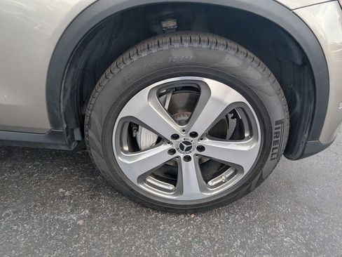 Certified 2022 Mercedes-Benz GLC 300 image 21