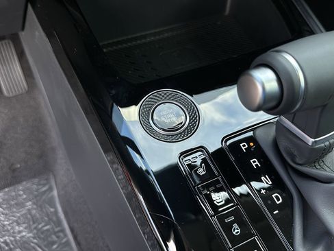New 2026 Kia Niro FWD image 24