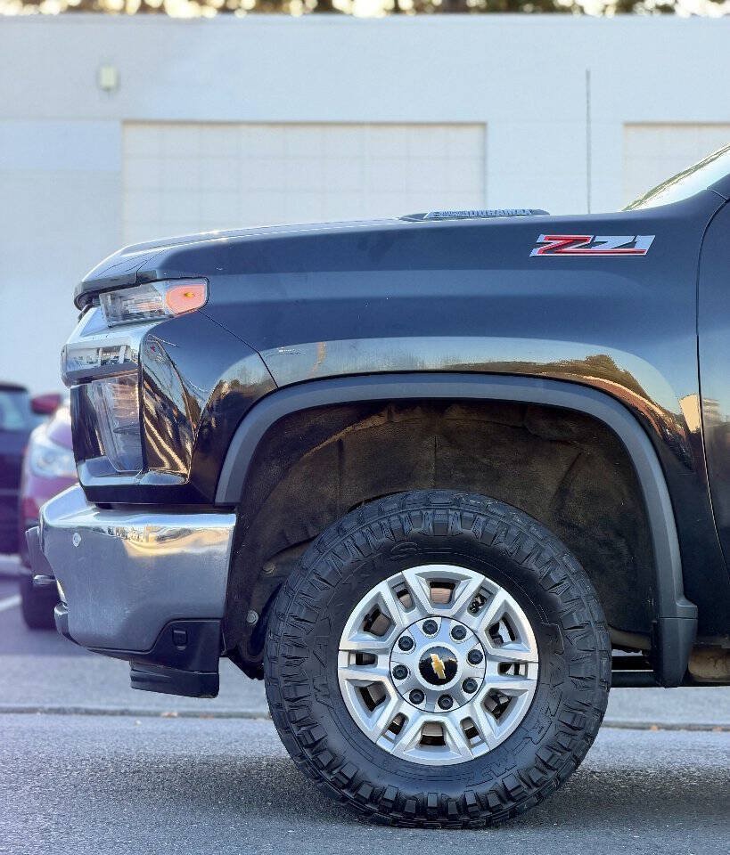 Used 2023 Chevrolet Silverado 2500 LT w/ Convenience Package AWD/4WD image 27