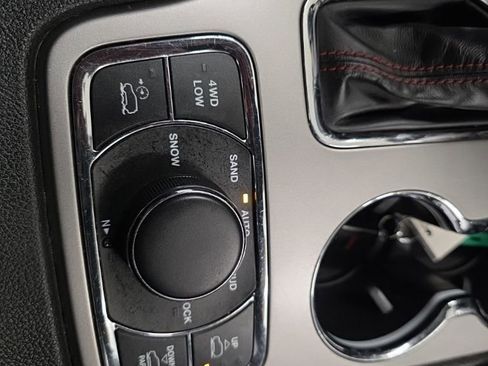 Used 2017 Jeep Grand Cherokee Trailhawk w/ Trailhawk Luxury Group image 18