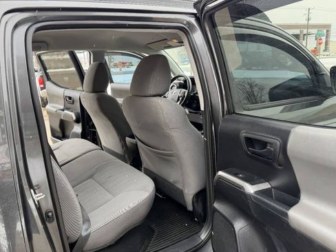 Used 2019 Toyota Tacoma SR5 image 26