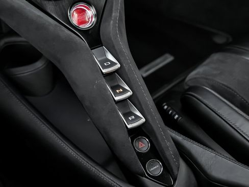 Used 2019 McLaren 720S image 38