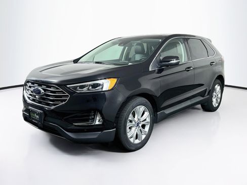 Used 2021 Ford Edge Titanium w/ Equipment Group 301A AWD/4WD image 3