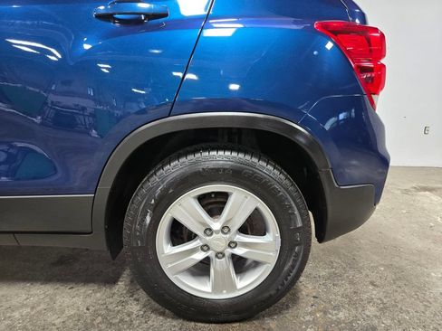 Used 2020 Chevrolet Trax LT FWD image 52