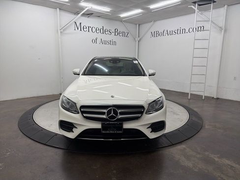 Used 2018 Mercedes-Benz E 300 image 2