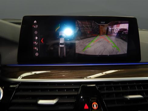 Used 2019 BMW 540i xDrive image 21