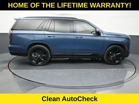 Used 2025 Cadillac Escalade Sport Platinum w/ LPO, Floor Liner Package AWD/4WD image 7