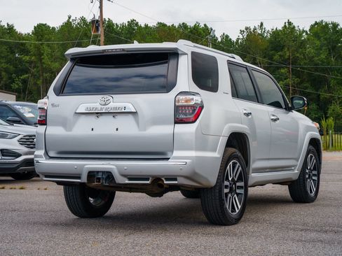 Used 2023 Toyota 4Runner Limited AWD/4WD image 9