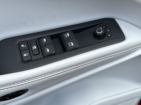New 2026 Jeep Cherokee Limited AWD/4WD image 11