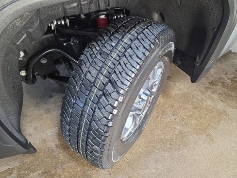 New 2026 GMC Sierra 2500 SLE w/ SLE Value Package; image 33