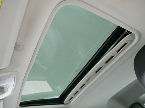 Used 2012 Volvo C30 T5 image 30