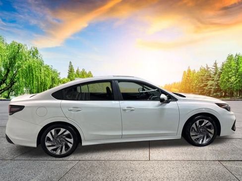 Certified 2025 Subaru Legacy Limited image 3