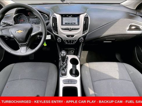 Used 2018 Chevrolet Cruze LS FWD image 7