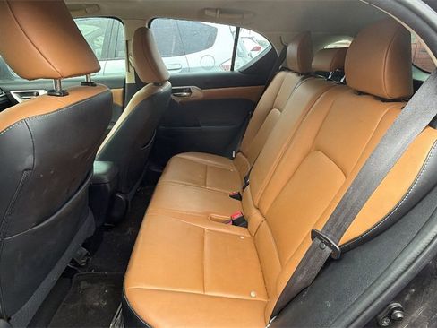 Used 2015 Lexus CT 200h image 13