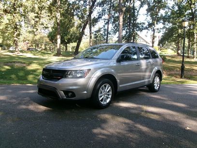 Used 2019 Dodge Journey SE w/ Blacktop Package