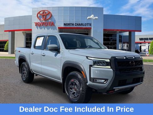 Used 2025 Nissan Frontier PRO-4X AWD/4WD image 1