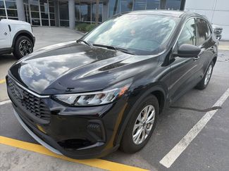 Used 2023 Ford Escape Active video 1