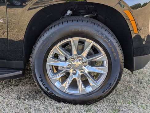 New 2026 Chevrolet Suburban Premier w/ Sun And Tow Package image 12