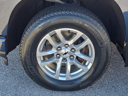 Used 2022 Chevrolet Silverado 1500 RST w/ Convenience Package II image 7