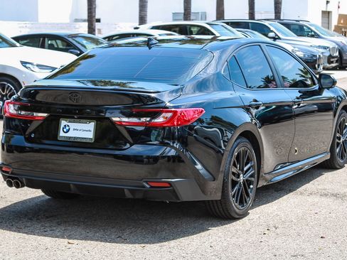 Used 2025 Toyota Camry SE FWD image 6