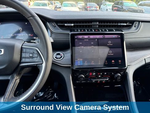 Used 2024 Jeep Grand Cherokee L Limited w/ Luxury Tech Group II image 23