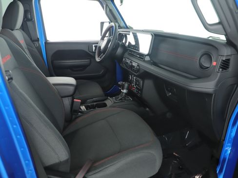 Used 2024 Jeep Wrangler Unlimited Rubicon w/ Safety Group image 13