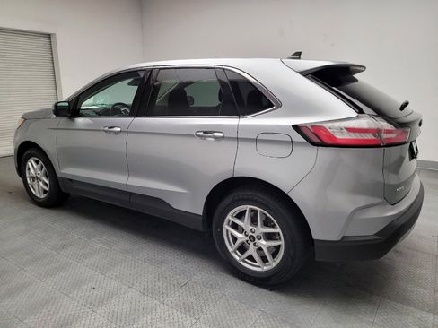 Used 2024 Ford Edge SEL image 3