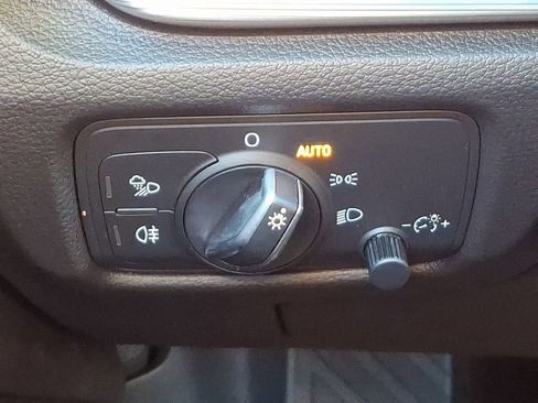 Used 2020 Audi A3 2.0T Premium image 24