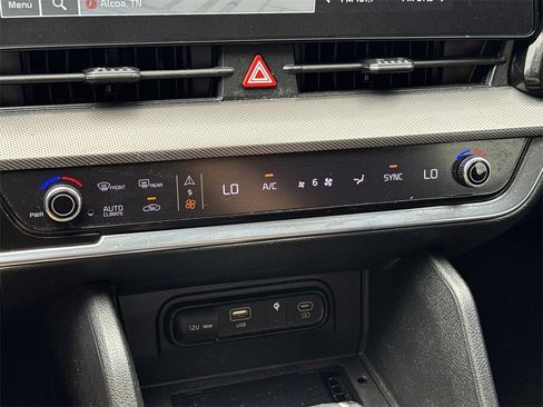 Used 2023 Kia Sportage SX image 23