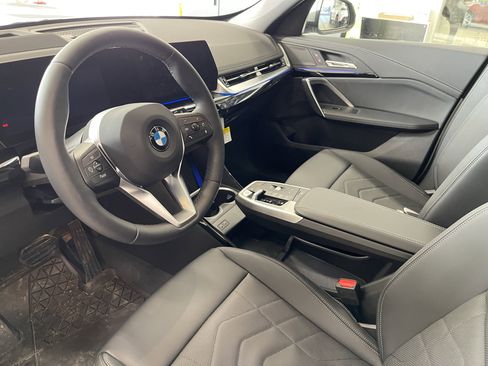Used 2026 BMW X1 xDrive28i w/ Technology Package image 10