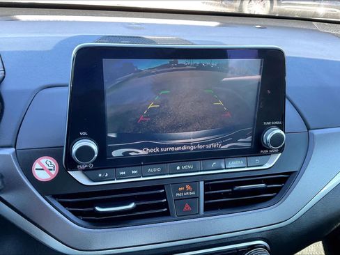 Used 2024 Nissan Altima 2.5 SR image 27