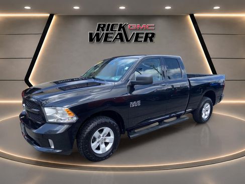 Used 2018 RAM 1500 Express AWD/4WD image 3