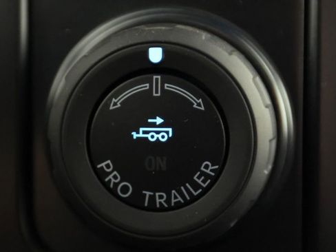 Used 2025 Ford F450 Platinum w/ FX4 Off-Road Package image 25