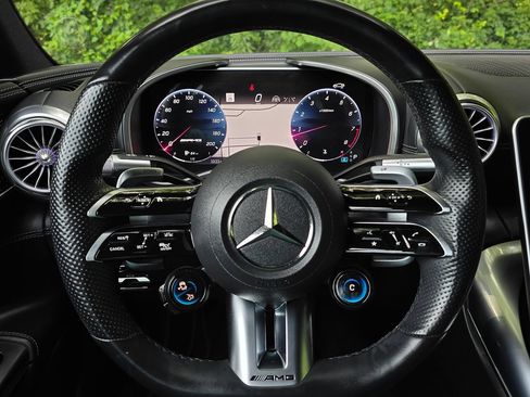 Used 2022 Mercedes-Benz SL 55 AMG 4MATIC image 40