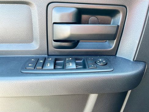 Used 2016 RAM 1500 Express AWD/4WD image 17